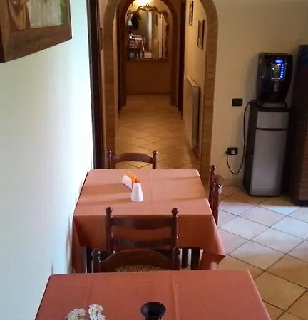 ゲストハウス Casale San Fedele 2*