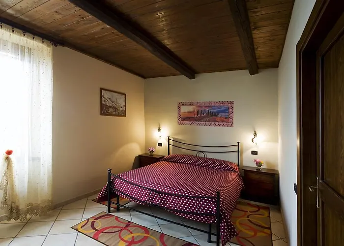 Casa de hóspedes Casale San Fedele 2*