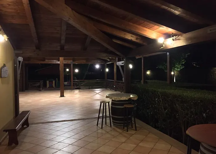 ゲストハウス Casale San Fedele 2*